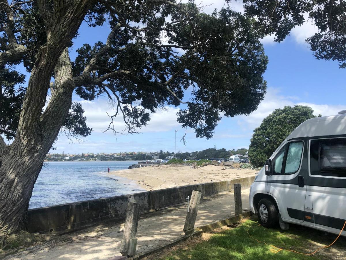Takapuna Beach Holiday Park Оукланд Екстериор снимка